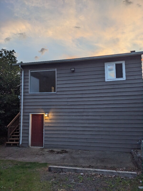 Building Photo - 1431 Northlake Way NW