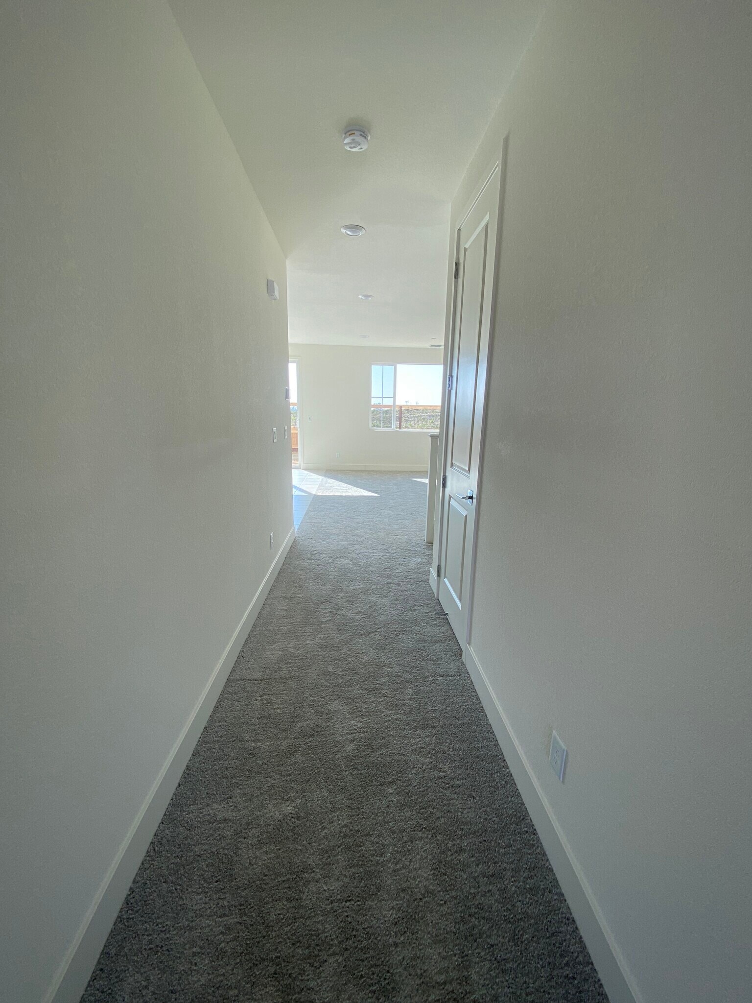 Building Photo - 2466 Elan Dr