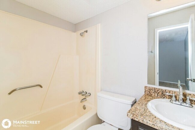 Building Photo - 704 W HILLCREST DRIVE, MUSTANG, OK 73064