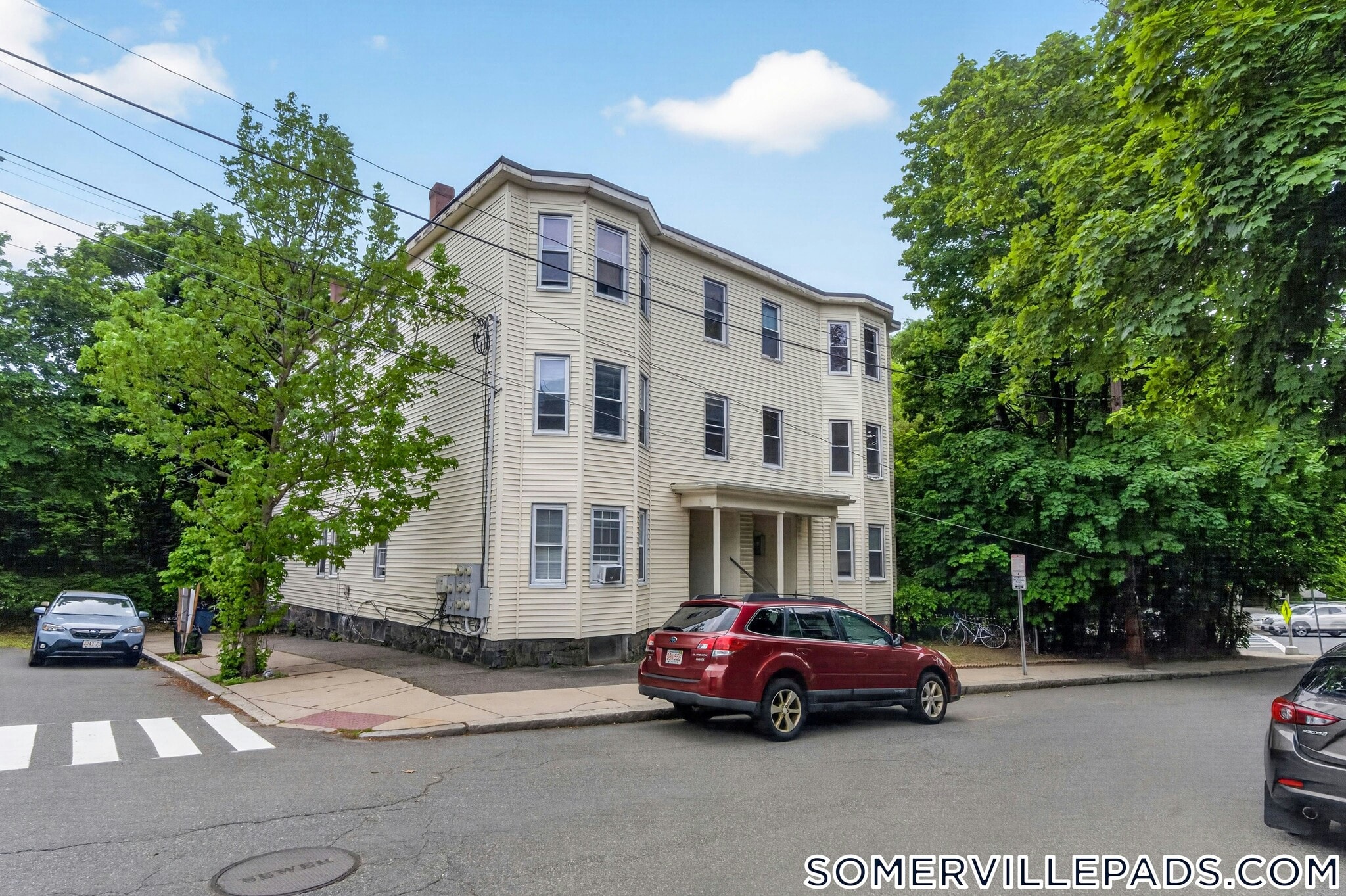 Building Photo - 112 Woodstock St