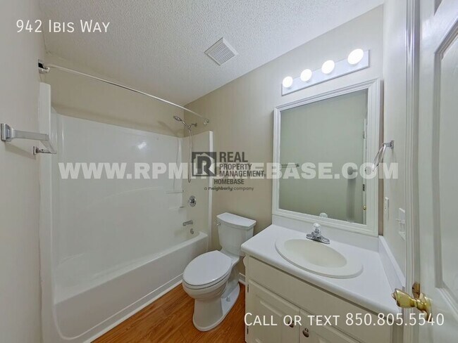 Building Photo - 942 Ibis Way