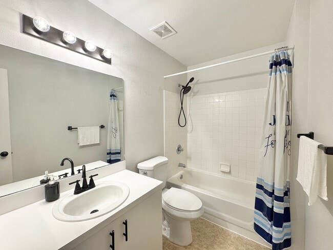 Building Photo - Winter Ridge Condo - Lake Views of Lake Co...