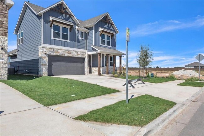 Building Photo - 302 Willow Heights Drive