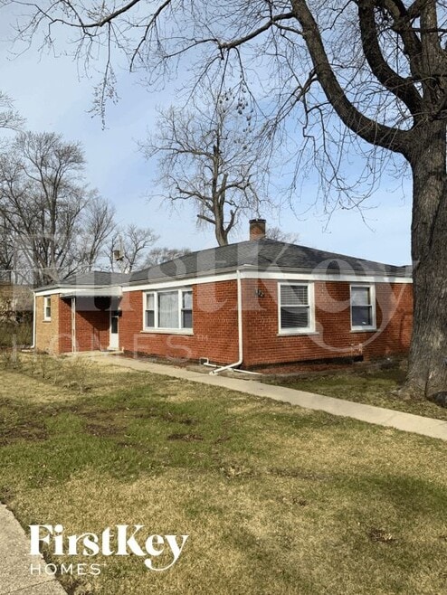 Building Photo - 422 Granville Ave