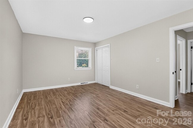Building Photo - 6901 Ridge Ln Rd