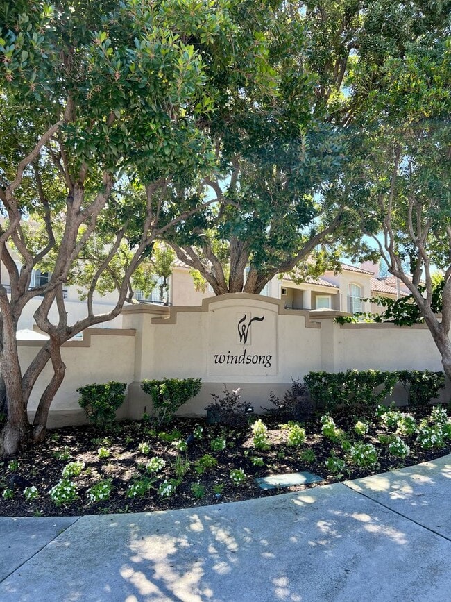 Building Photo - Beautiful 2 Bedroom Home in Windsong