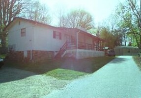 Building 2 Photo - 160-166 Avery Creek Rd