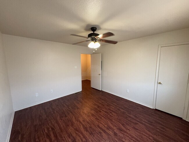 Building Photo - 4107 Gus Dr