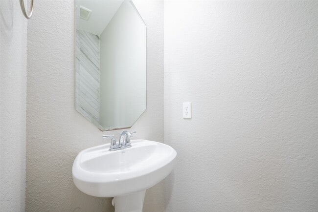 Building Photo - 8627 Marble Ter Ct