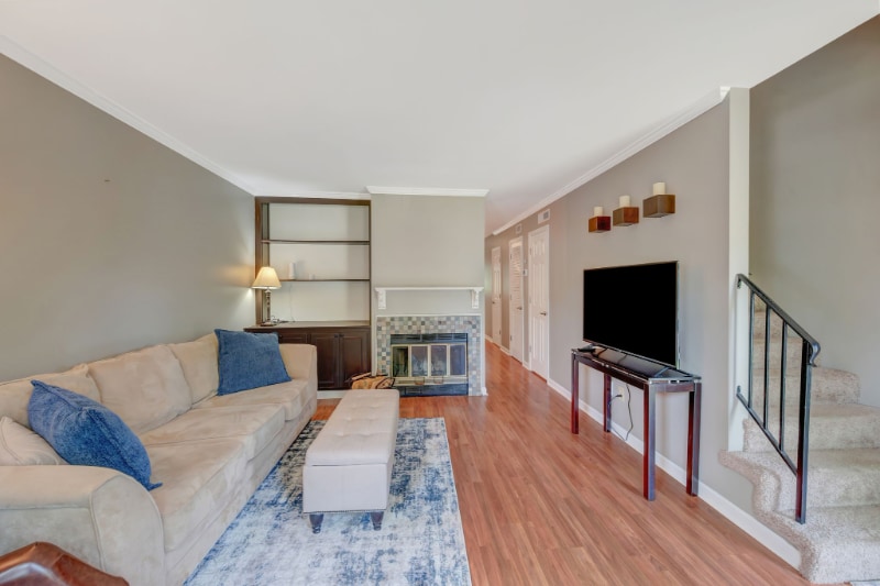 Building Photo - 211 Brattlesboro Pl