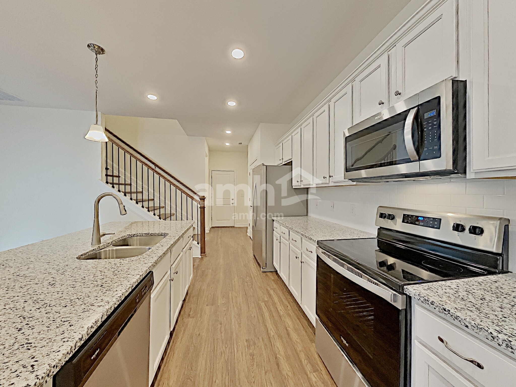 Building Photo - 432 Charity Ln