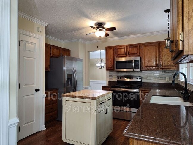 Building Photo - 7235 Kinsmore Ln