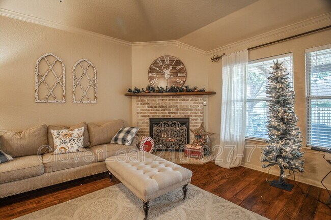 Building Photo - 1409 Azalea Ln