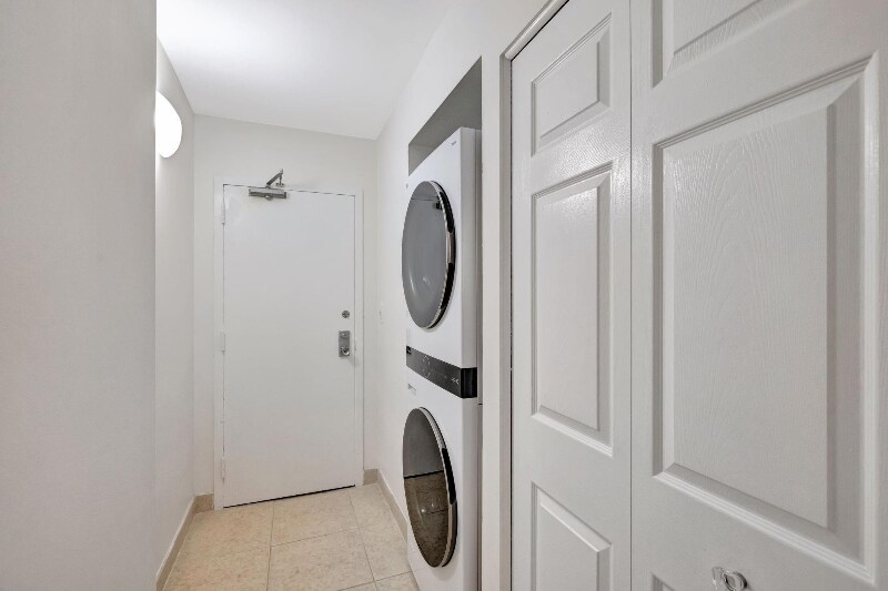 Building Photo - 3500 Galt Ocean Dr