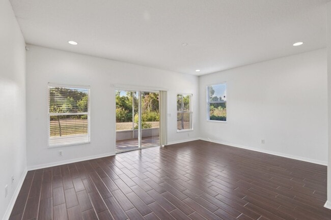 Building Photo - 12805 Avelar Manor Pl
