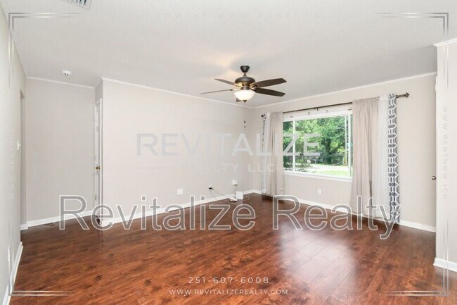 Building Photo - 4053 Sallie Ct