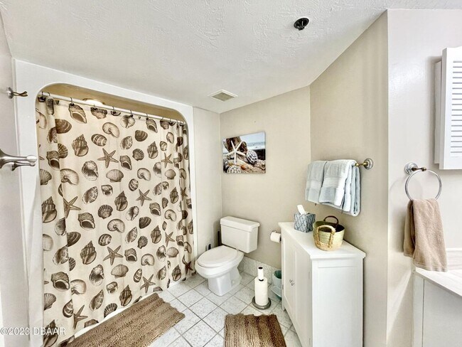 Building Photo - Furnished Oceanview 2 Bed, 2 Bath Condo – ...