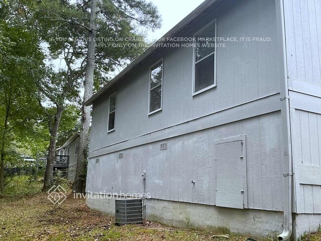 Building Photo - 2795 Wildflower Ln SW