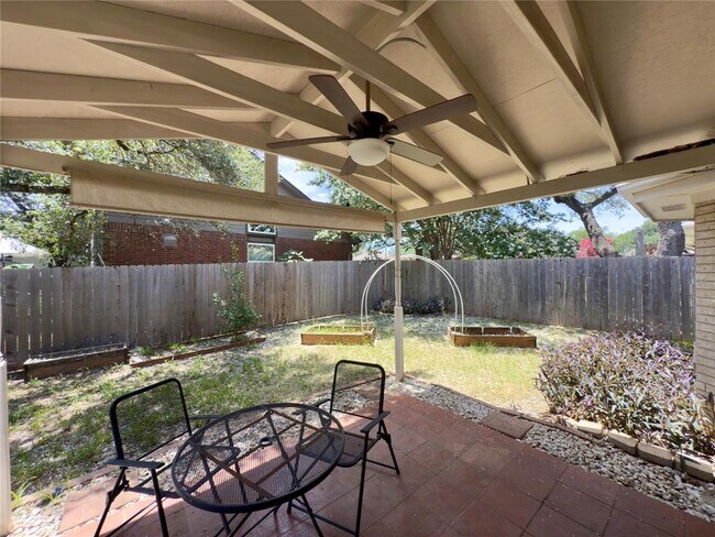 Building Photo - 8005 Nairn Dr