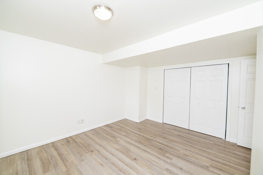 Building Photo - 5629 Massachusetts St