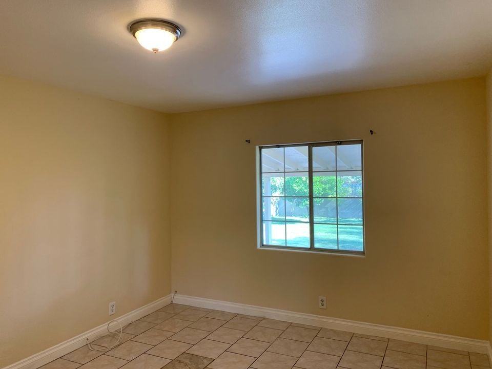 Building Photo - 1320 3 Ranch Rd