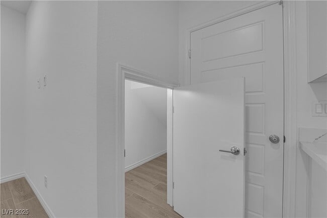 Building Photo - 195 Vander Rdg St