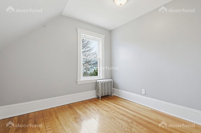 Building Photo - 121 Delmont Ave