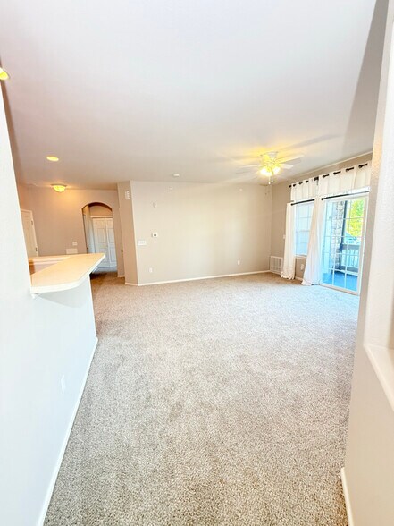 Building Photo - 1575 Olympia Cir