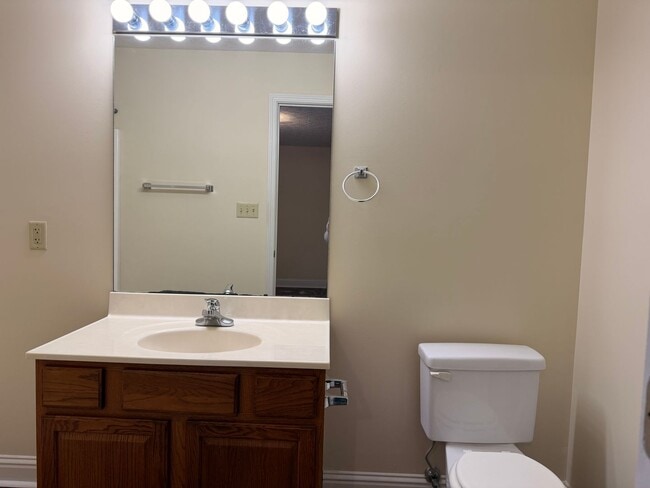 Building Photo - 3401 Legacy Run