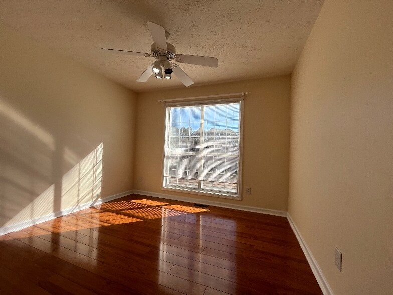 Building Photo - 4319 Tremont Ct