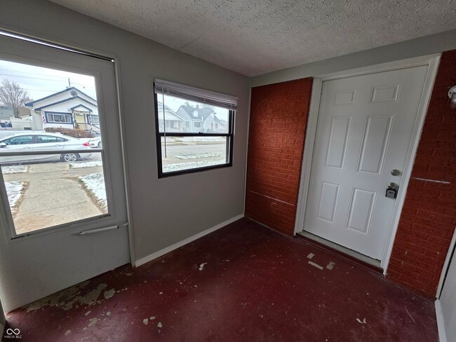 Building Photo - 86 S 6th Ave