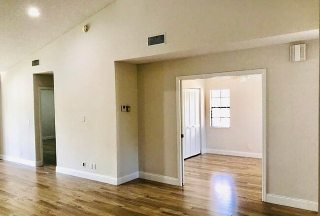 Building Photo - 22799 Trelawny Terrace