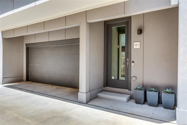 Building Photo - 5608 Lindell Ave