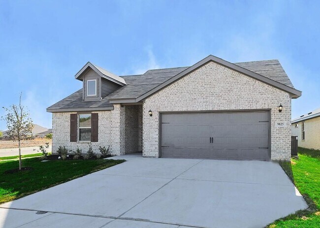 Building Photo - Charming 3BR House in Crowley