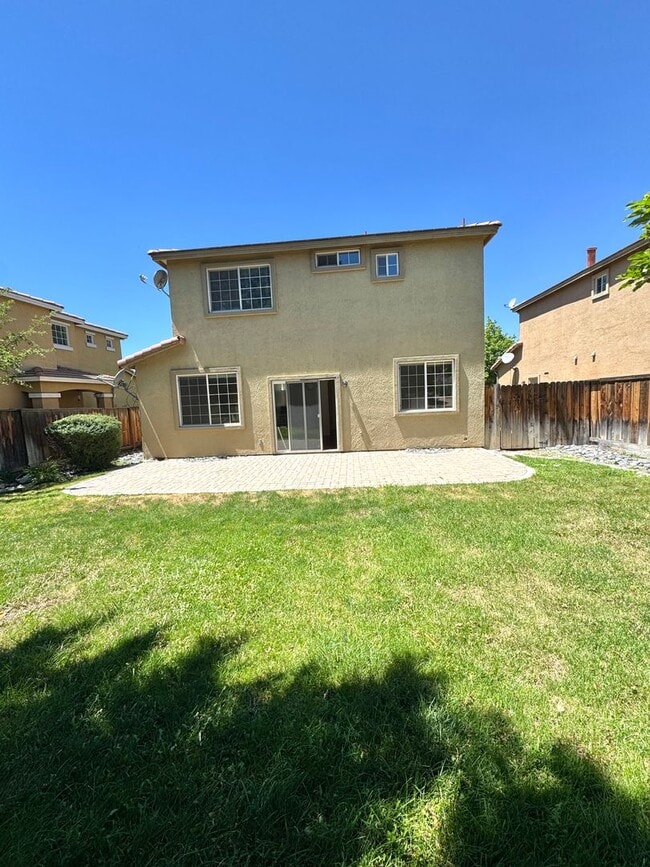 Building Photo - 2520 Napoli Dr