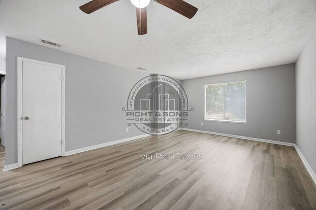 Building Photo - 1824 Seay Ct