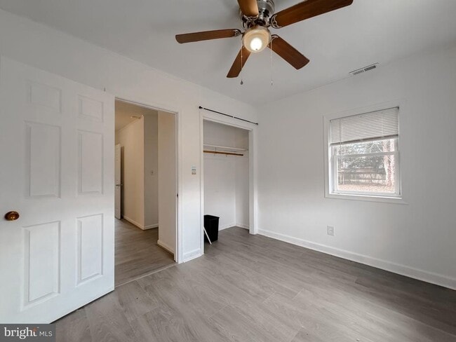 Building Photo - 35972 Washington Ave