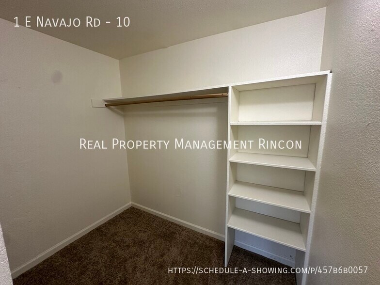 Building Photo - 1 E Navajo Rd