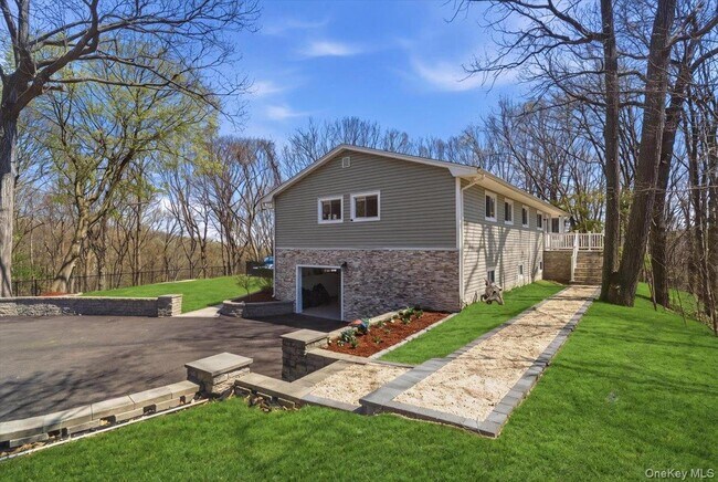 Building Photo - 263 Oyster Bay Road