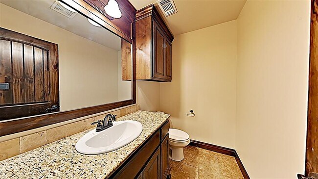 Building Photo - 13532 Gentry Dr