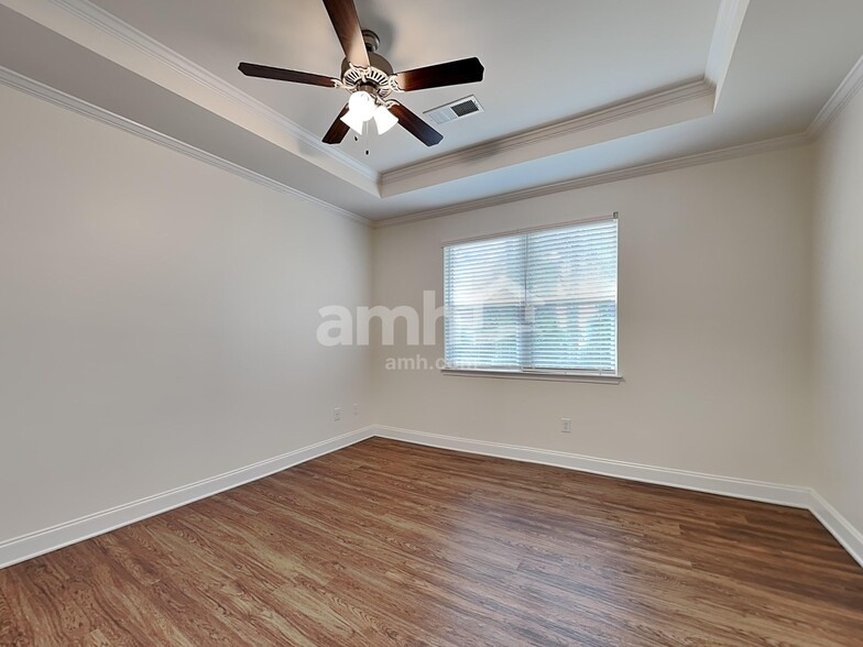 Building Photo - 4905 Canyon Creek Way