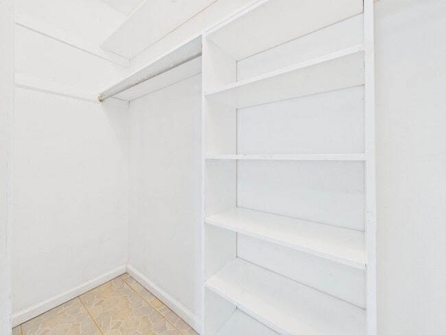 Building Photo - Nice 3 bedroom Duplex Rental