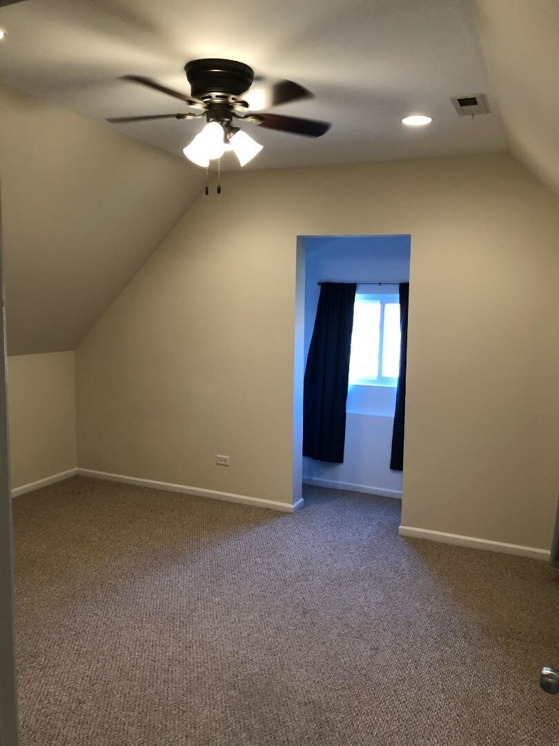 Building Photo - 1709 Irving Park W Rd