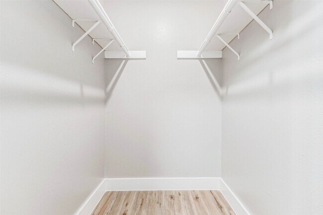 Building Photo - 12611 Ashford Meadow Dr