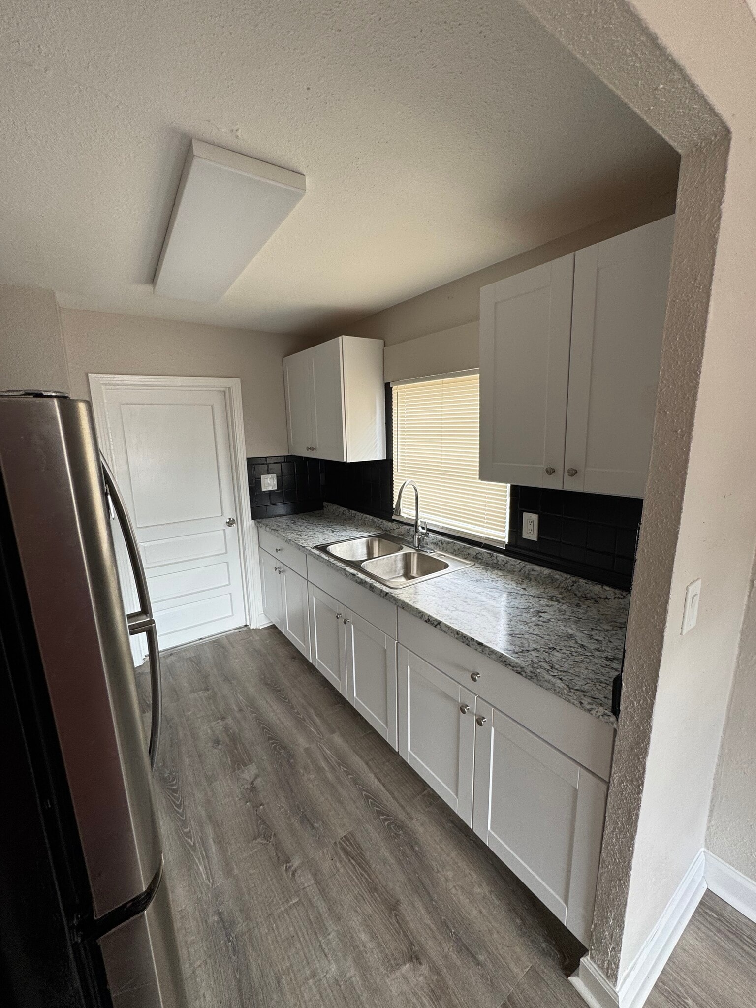 Building Photo - 4226 N Sandalwood Cir