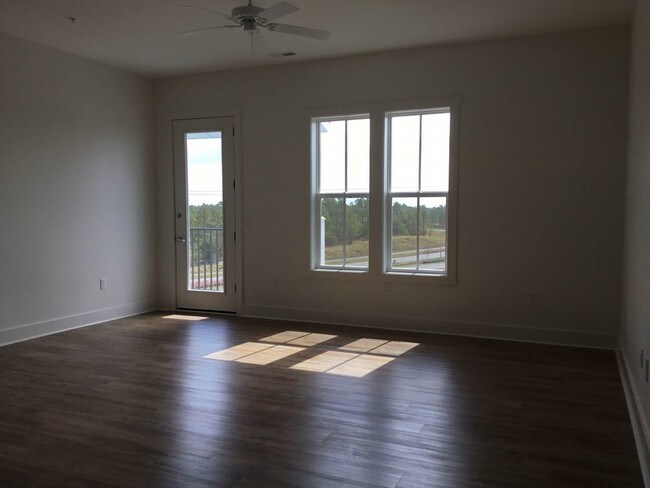 Building Photo - MV FLATS AT RIVERLIGHTS