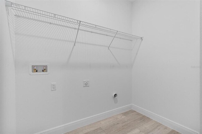 Building Photo - 5107 SW 164th Street Rd