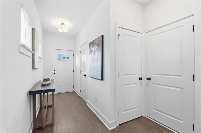 Building Photo - 1883 Plainsboro Dr