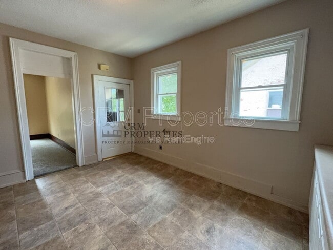 Building Photo - 1224 High St Rd