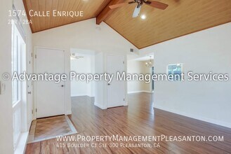 Building Photo - 1574 Calle Enrique